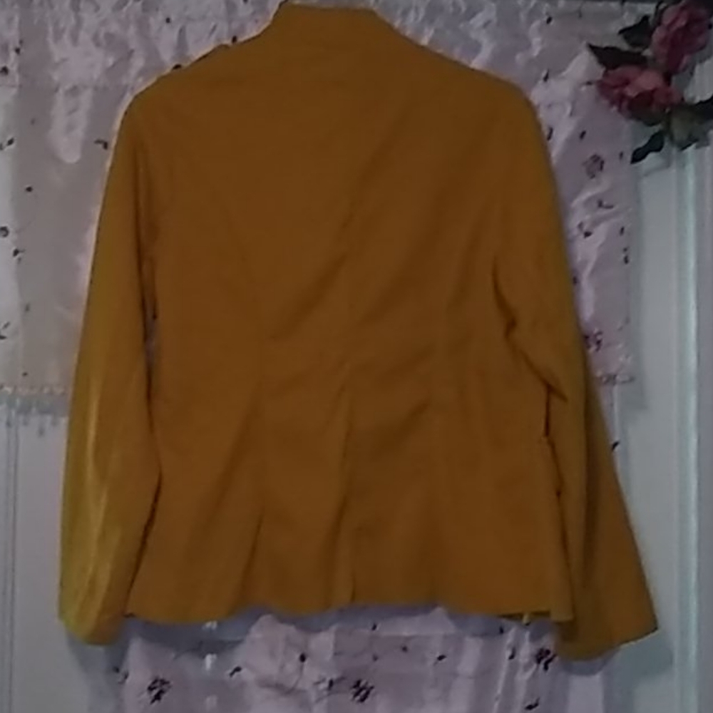Ladies Jacket - Picture 8 of 12